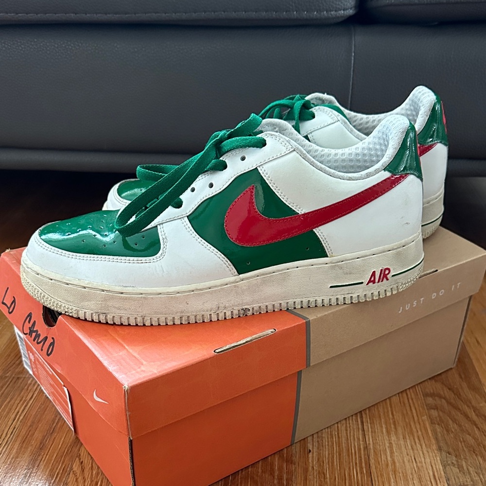 Nike Men’s Sneakers